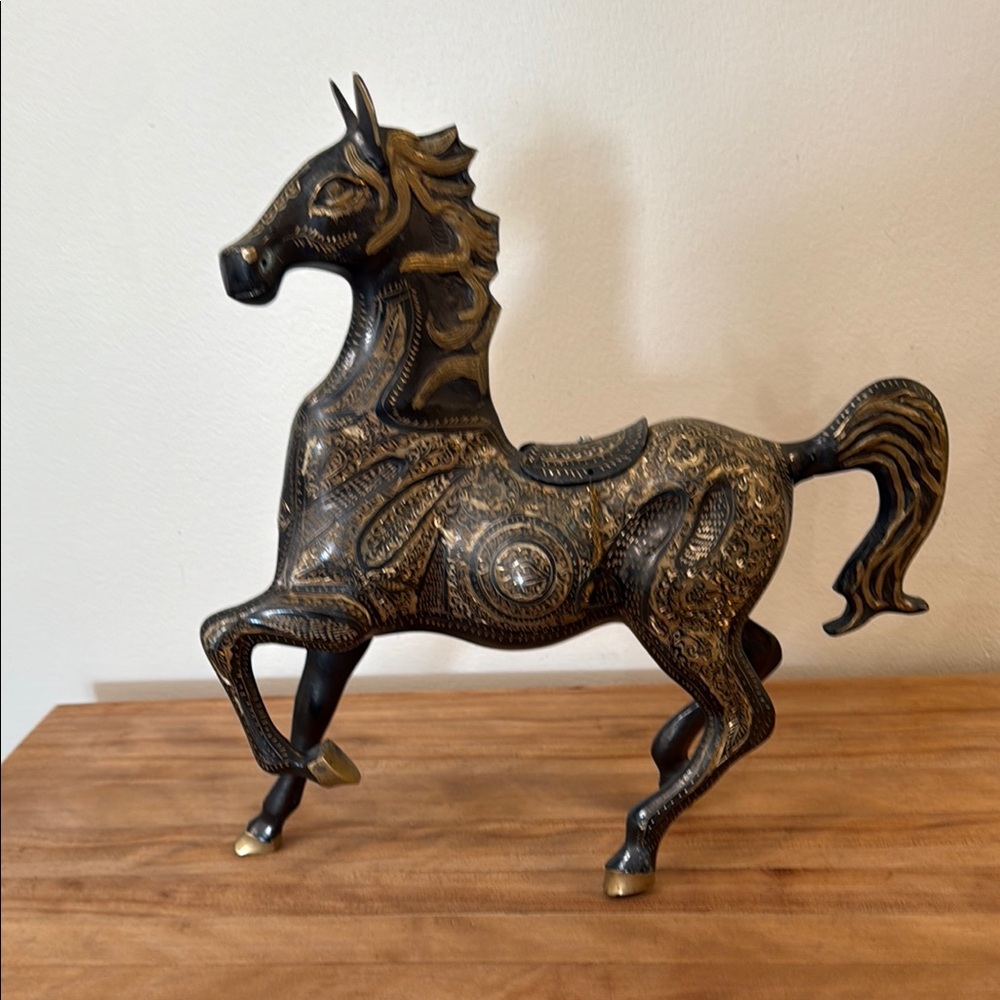 Damascene Horse Sculpture - Picture 14 of 16